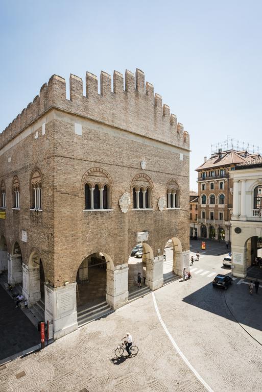 Myplace Piazza Dei Signori Apartments Тревизо Экстерьер фото